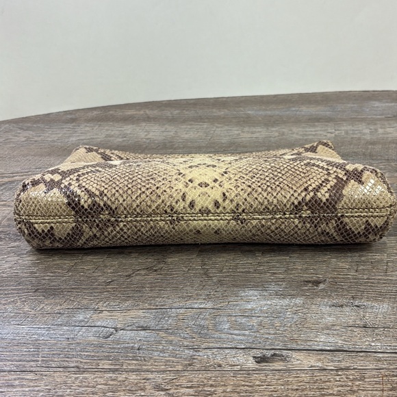 Michael Kors BERKLEY Leather Snake Skin Embossed Clutch -Dark Sand - Picture 5 of 13